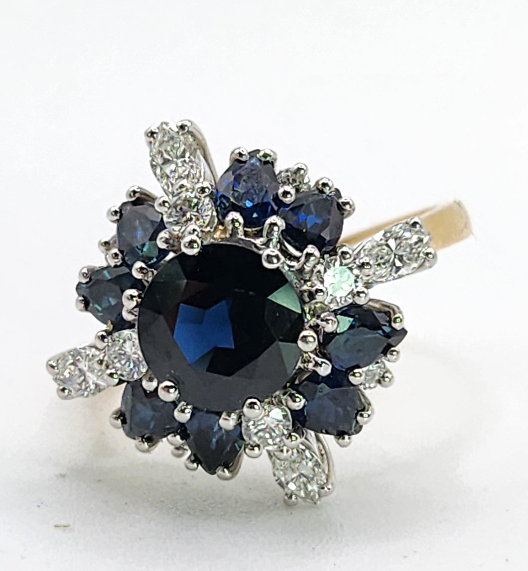 2022: Vintage: 18ct Gold French Blue Sapphires Diamonds Cluster Cocktail Ring- fabulous