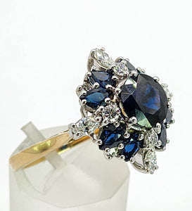 2022: Vintage: 18ct Gold French Blue Sapphires Diamonds Cluster Cocktail Ring- fabulous