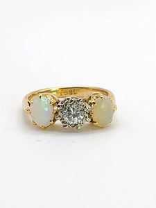 2024: Vintage18ct Gold Diamond White Opals 3-Stone Straight Ring- a rare find