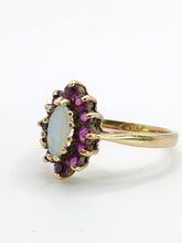 Cargar imagen en el visor de la galería, 1839: Vintage: 9ct Gold White Opal 12 Crimson Topaz Cluster Ring- From 1979
