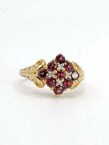 1845: Vintage; 9ct Gold 9 Red Garnets 4 Natural Diamonds Geometric Set Dress Ring