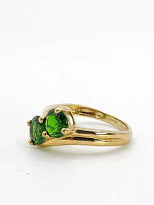 1899: Vintage: 9ct Gold Green Diopsides Crossover Promise Ring- enchanting