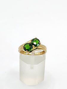 1899: Vintage: 9ct Gold Green Diopsides Crossover Promise Ring- enchanting