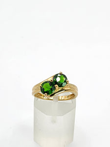 1899: Vintage: 9ct Gold Green Diopsides Crossover Promise Ring- enchanting