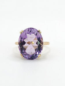 1909- Vintage: 9ct Gold Lilac Amethyst Cocktail Ring- From 1964