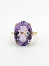 Load image into Gallery viewer, 1909- Vintage: 9ct Gold Lilac Amethyst Cocktail Ring- From 1964
