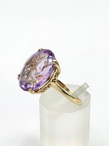1909- Vintage: 9ct Gold Lilac Amethyst Cocktail Ring- From 1964