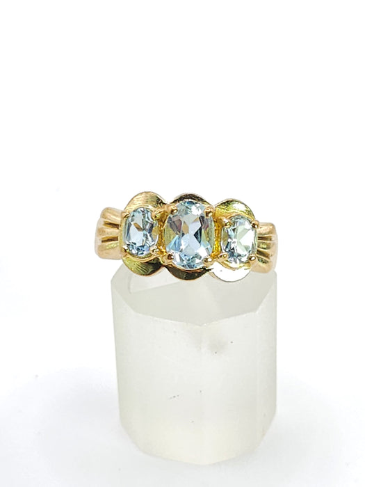 Vintage: 18ct White Gold French Blue Sapphire & Diamond Target Ring — From 1980