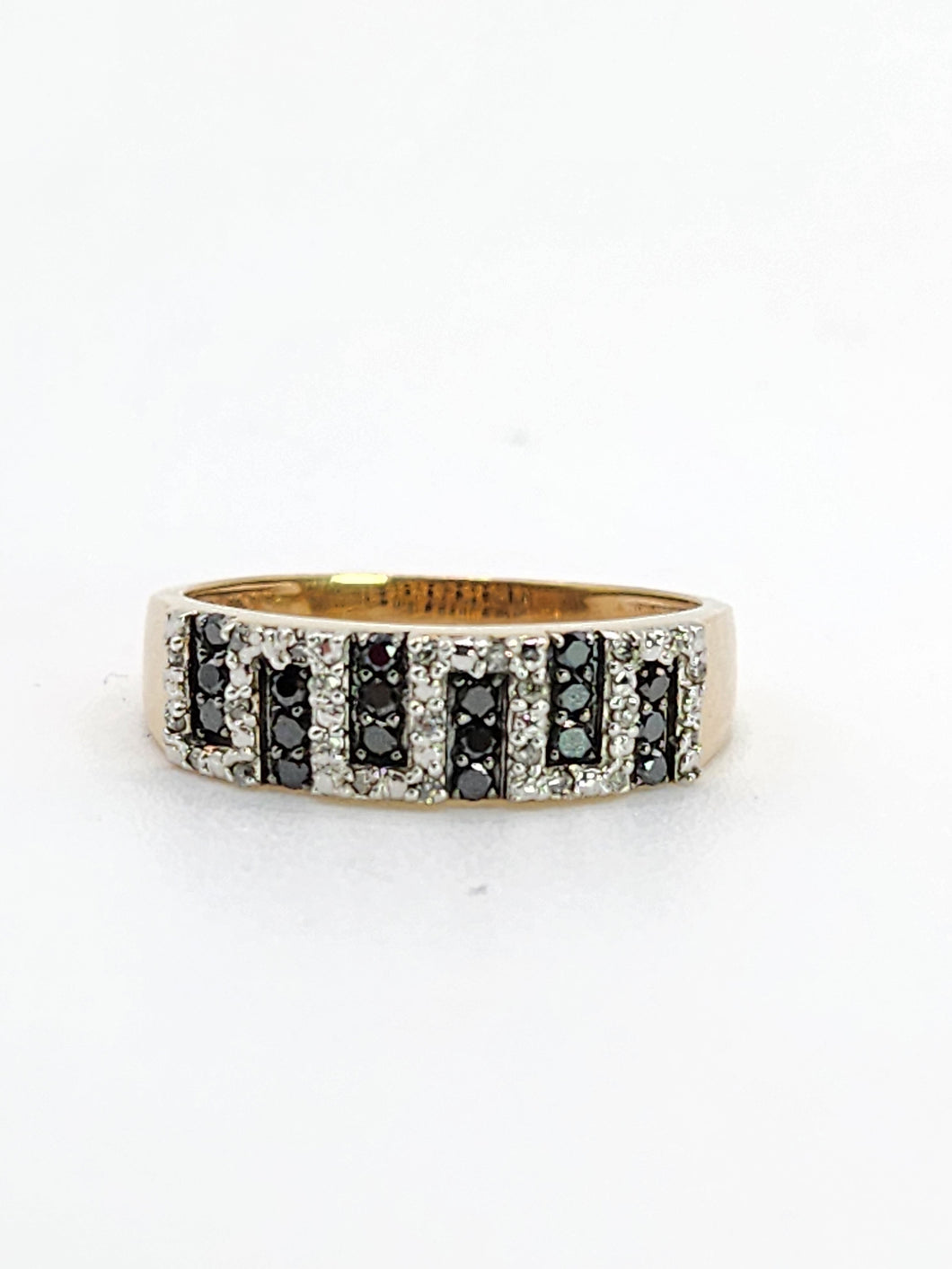 2006: Vintage: 9ct Gold Greek Key Pattern Black  & White Diamonds Ring- Sparkling natural diamonds