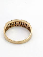 Cargar imagen en el visor de la galería, 2006: Vintage: 9ct Gold Greek Key Pattern Black  &amp; White Diamonds Ring- Sparkling natural diamonds
