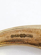 Cargar imagen en el visor de la galería, 2006: Vintage: 9ct Gold Greek Key Pattern Black  &amp; White Diamonds Ring- Sparkling natural diamonds
