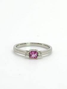 2020: Vintage: Platinum Pink Sapphire Diamonds 3-Stone Straight Ring- Crisp, Clean, Eye candy