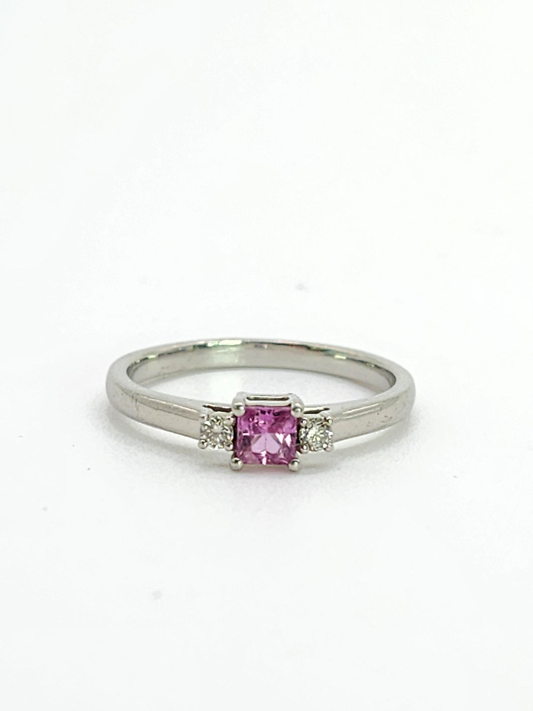 2020: Vintage: Platinum Pink Sapphire Diamonds 3-Stone Straight Ring- Crisp, Clean, Eye candy