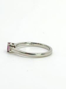 2020: Vintage: Platinum Pink Sapphire Diamonds 3-Stone Straight Ring- Crisp, Clean, Eye candy