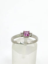 Cargar imagen en el visor de la galería, 2020: Vintage: Platinum Pink Sapphire Diamonds 3-Stone Straight Ring- Crisp, Clean, Eye candy
