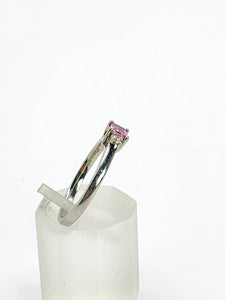2020: Vintage: Platinum Pink Sapphire Diamonds 3-Stone Straight Ring- Crisp, Clean, Eye candy