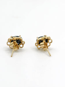 0822: Vintage: 9ct Gold Faceted Cut Blue Sapphire Stud Earrings