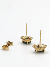 Cargar imagen en el visor de la galería, 0822: Vintage: 9ct Gold Faceted Cut Blue Sapphire Stud Earrings
