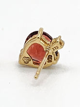 Load image into Gallery viewer, 1180: Vintage: 9ct Gold Heart-Cut Garnet Diamond Stud Earrings- Lovely
