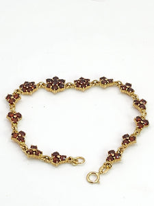 1991: Vintage: 9ct Gold Floral Garnet Bracelet (17.5cm) - Exquisite, nice weight