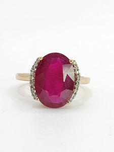 1968: Vintage; 9ct Gold Large Red Topaz 18 Natural Diamonds; Cluster Ring - Diana style