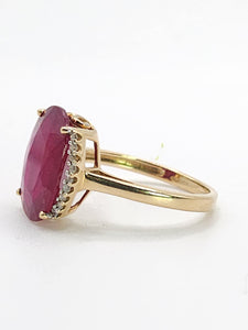 1968: Vintage; 9ct Gold Large Red Topaz 18 Natural Diamonds; Cluster Ring - Diana style