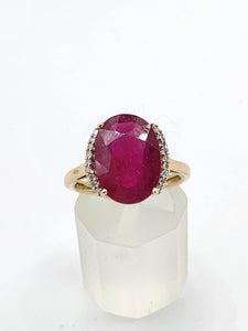 1968: Vintage; 9ct Gold Large Red Topaz 18 Natural Diamonds; Cluster Ring - Diana style
