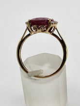 Cargar imagen en el visor de la galería, 1968: Vintage; 9ct Gold Large Red Topaz 18 Natural Diamonds; Cluster Ring - Diana style
