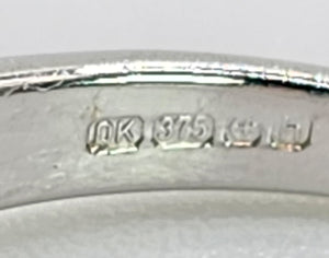 2001: Vintage: 9ct White Gold Peridot Diamonds Trefoil Ring- Fresh, sparkly, eye candy