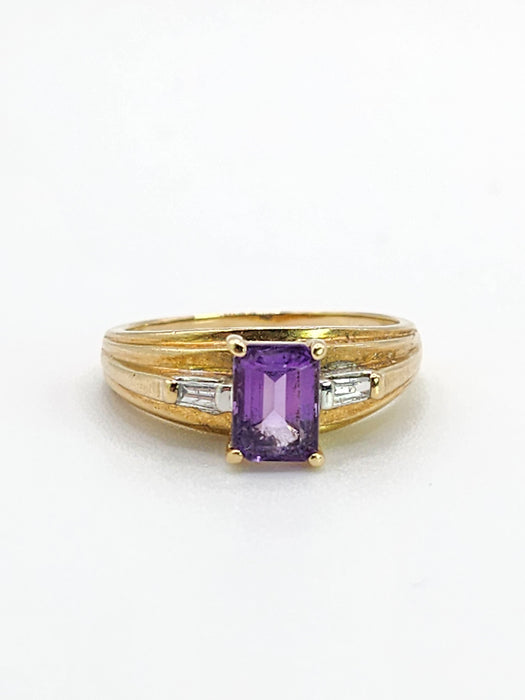 6452: Vintage; 9ct Gold Emerald Cut Lilac Amethyst Diamonds 3-Stone Ring