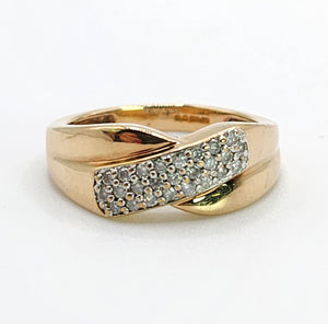 2083: Vintage; 9ct Gold 25 Natural Diamonds Crossover Ring- Excellent