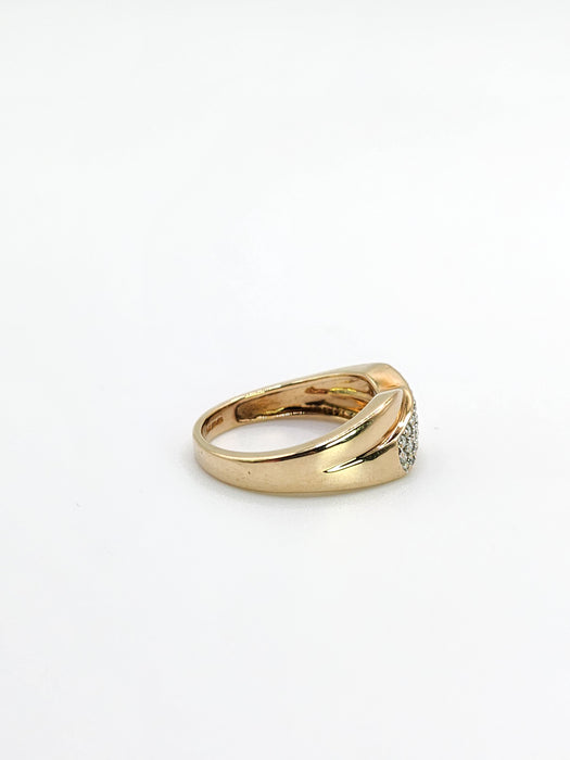 2083: Vintage; 9ct Gold 25 Natural Diamonds Crossover Ring- Excellent