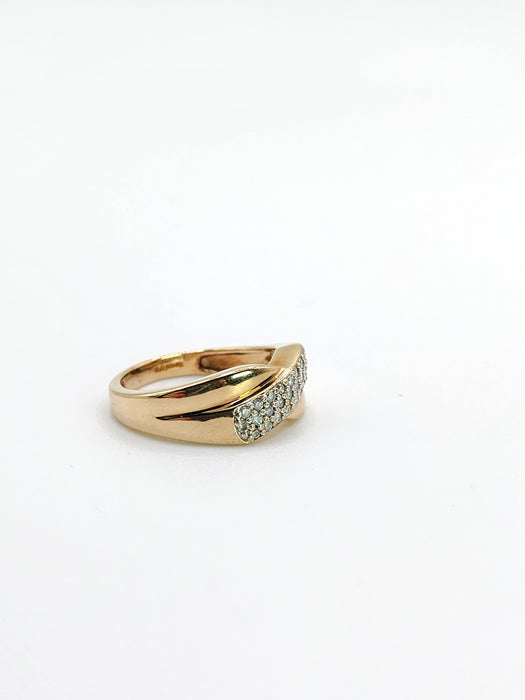 2083: Vintage; 9ct Gold 25 Natural Diamonds Crossover Ring- Excellent