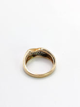 Cargar imagen en el visor de la galería, 2083: Vintage; 9ct Gold 25 Natural Diamonds Crossover Ring- Excellent
