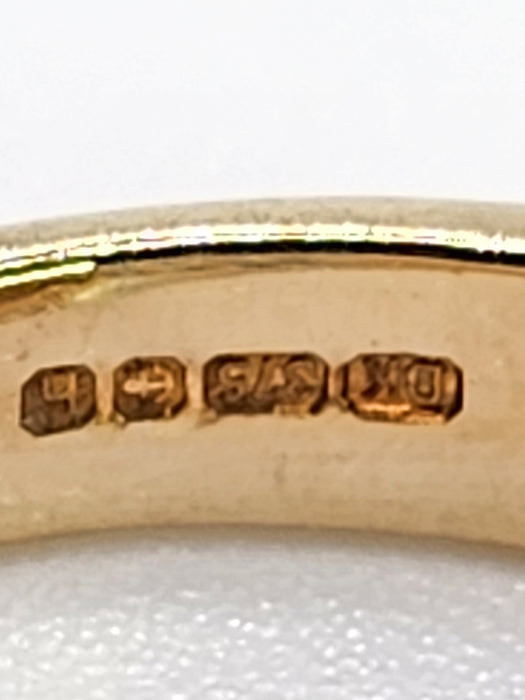 2083: Vintage; 9ct Gold 25 Natural Diamonds Crossover Ring- Excellent