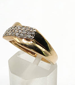 2083: Vintage; 9ct Gold 25 Natural Diamonds Crossover Ring- Excellent
