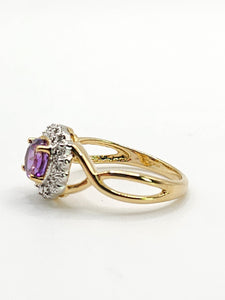 2087: Vintage: 9ct Gold lilac Amethyst Natural Diamonds Dress Ring