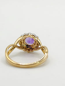 2087: Vintage: 9ct Gold lilac Amethyst Natural Diamonds Dress Ring