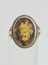Cargar imagen en el visor de la galería, 1957: Vintage; 14ct Gold Large (8ct) Oval Yellow Citrine Solitaire Ring- Old, lovely mature stone.

