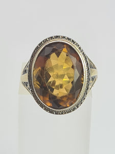 1957: Vintage; 14ct Gold Large (8ct) Oval Yellow Citrine Solitaire Ring- Old, lovely mature stone.