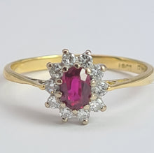 Cargar imagen en el visor de la galería, 1959: Vintage: 18ct Gold Pidgeon Blood Ruby Natural Diamonds (0.25ct) Cluster Ring- exudes quality
