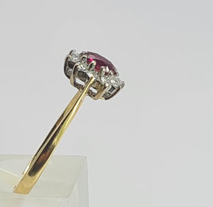 1959: Vintage: 18ct Gold Pidgeon Blood Ruby Natural Diamonds (0.25ct) Cluster Ring- exudes quality