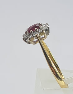 1959: Vintage: 18ct Gold Pidgeon Blood Ruby Natural Diamonds (0.25ct) Cluster Ring- exudes quality