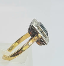 Cargar imagen en el visor de la galería, 2029: Vintage: 18ct Gold/Platinum Set Blue Sapphire 22 Diamonds Art Deco Style Panel Ring

