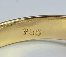 Load image into Gallery viewer, 2038: Vintage; 18ct Gold Peridot Solitaire Dress/Stacker Ring- Sartorial beauty
