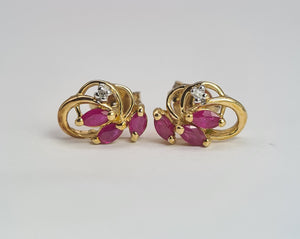 2055: Vintage: 9ct Gold Rubies Diamonds Stud Earrings- elegant ear candy