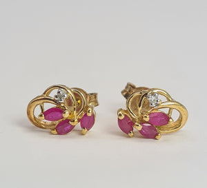 2055: Vintage: 9ct Gold Rubies Diamonds Stud Earrings- elegant ear candy