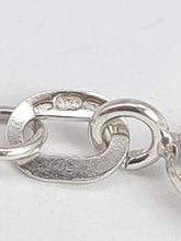 Load image into Gallery viewer, 2070: Vintage: 9ct White Gold Snake Chain/Necklace (40cm) - Pristine Condition
