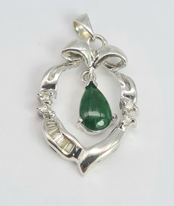2101: Vintage; 18ct White Gold Emerald 10 Natural Diamonds Pendant- Crisp, Clean, Eye Candy