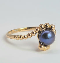 Load image into Gallery viewer, 2108: Vintage: 18ct Rose Gold Bubble Shank Blue Akoya Pearl Ring- Ergonomic beauty
